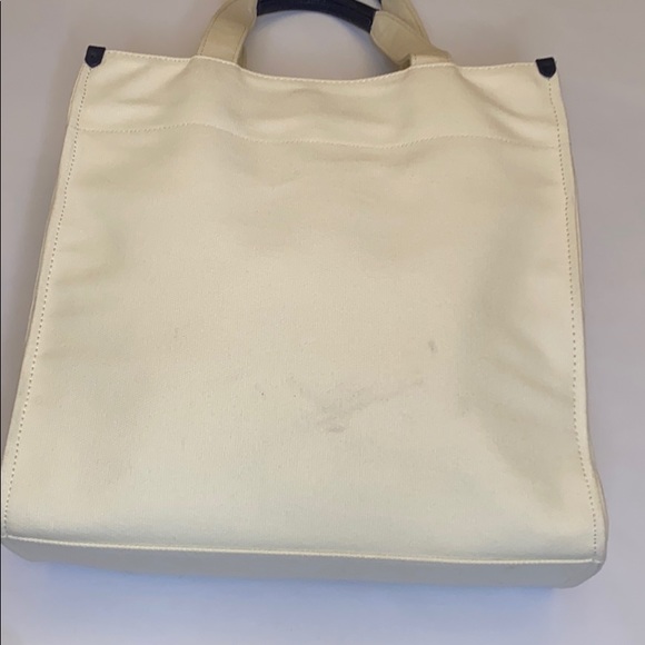 Draper James Dolly Tote - Picture 4 of 15